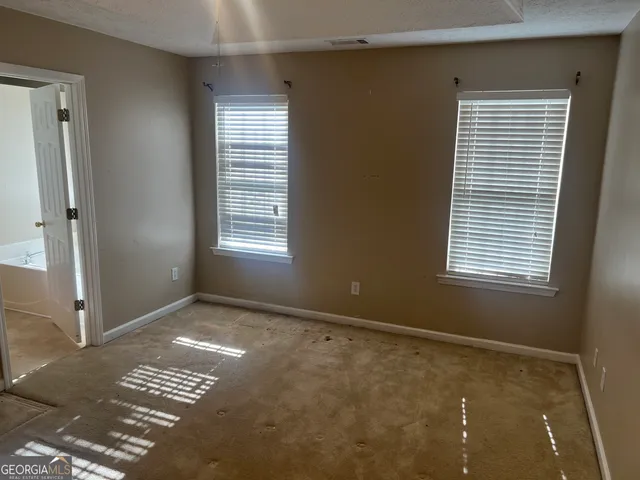 $250,000 | 5490 Twin Lakes Drive, South Fulton, GA 30349