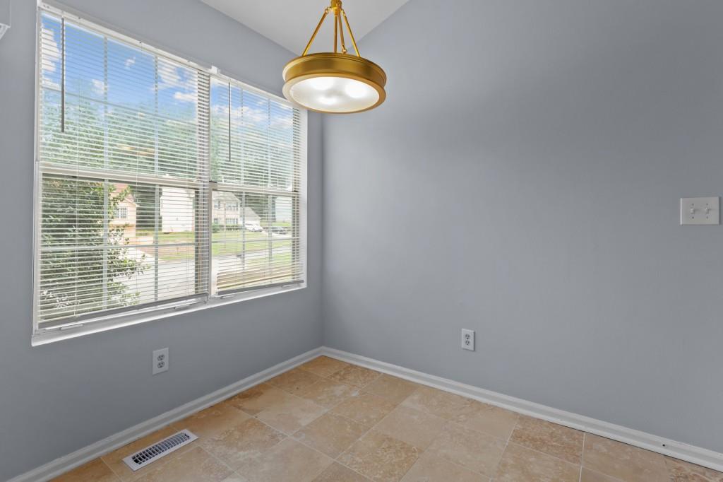 2262 Cobb Creek Drive Decatur, GA 30032 - Photo 14 of 39 Gallery Image 14