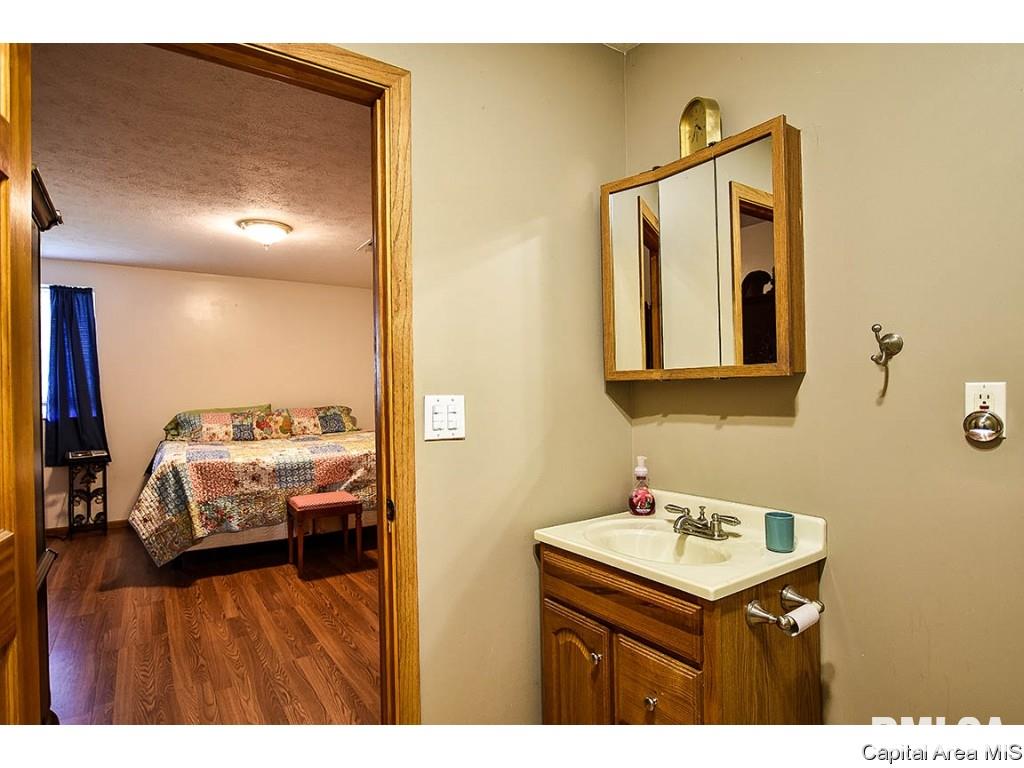 4155 Riverside Drive Springfield, IL 62707 - Photo 14 of 33