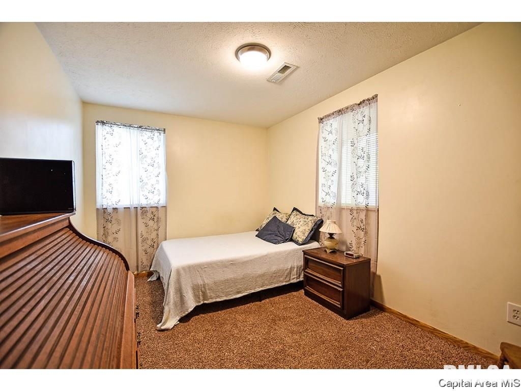 4155 Riverside Drive Springfield, IL 62707 - Photo 17 of 33