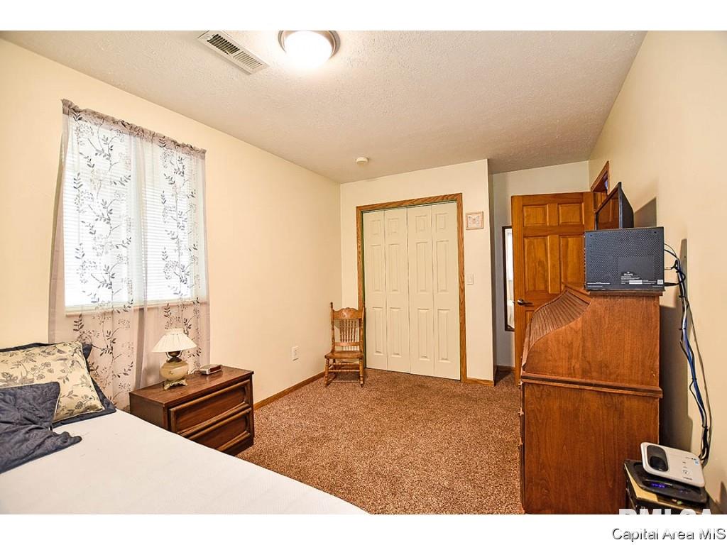 4155 Riverside Drive Springfield, IL 62707 - Photo 18 of 33