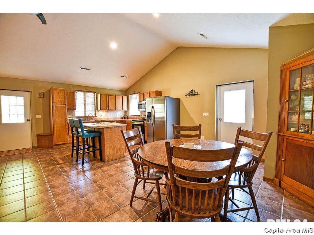 4155 Riverside Drive Springfield, IL 62707 - Photo 5 of 33