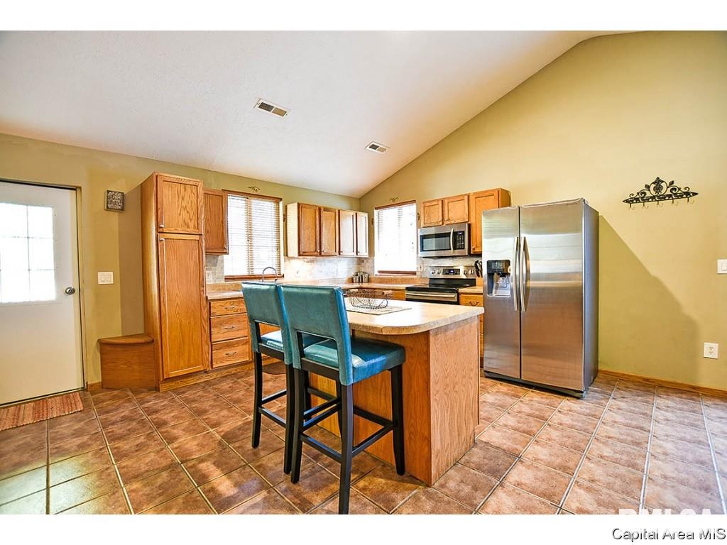 4155 Riverside Drive Springfield, IL 62707 - Photo 7 of 33