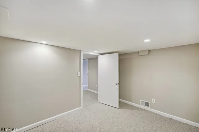 $2,950 | 82 2nd Avenue, Unit 1, Garwood, NJ 07027