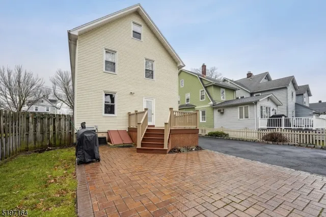 $2,950 | 82 2nd Avenue, Unit 1, Garwood, NJ 07027