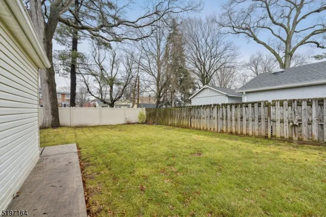 $2,950 | 82 2nd Avenue, Unit 1, Garwood, NJ 07027