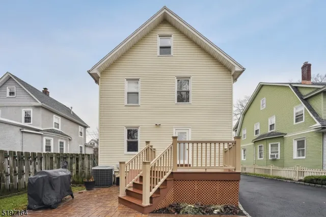 $2,950 | 82 2nd Avenue, Unit 1, Garwood, NJ 07027