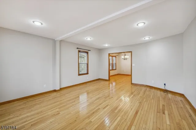 $2,950 | 82 2nd Avenue, Unit 1, Garwood, NJ 07027