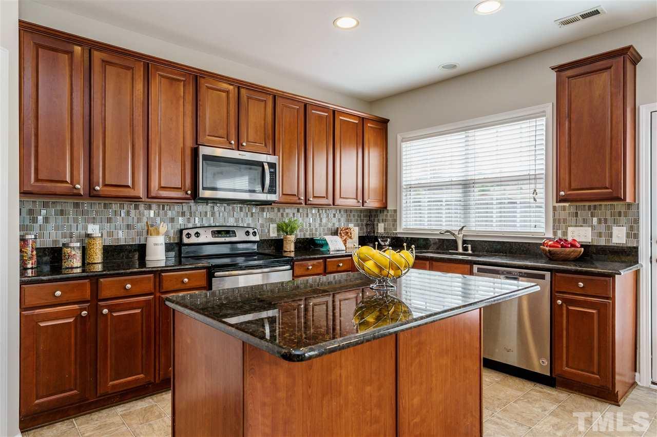 7705 Silver View Lane Raleigh, NC 27613 - Photo 11 of 24