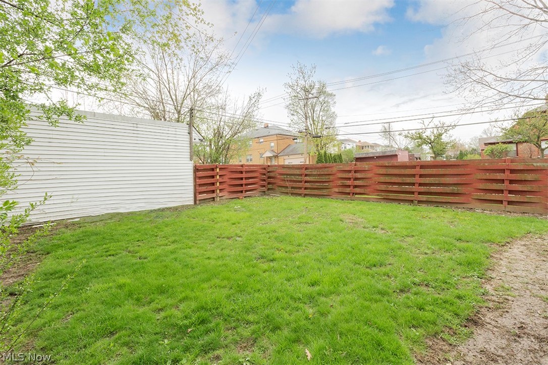 2423 Saybrook Road Cleveland, OH 44118 - Photo 30 of 30