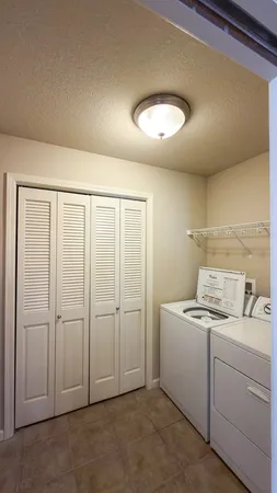 $221,000 | 106 Essex Lane, Unit 4, Savoy, IL 61874