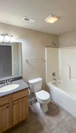 $221,000 | 106 Essex Lane, Unit 4, Savoy, IL 61874