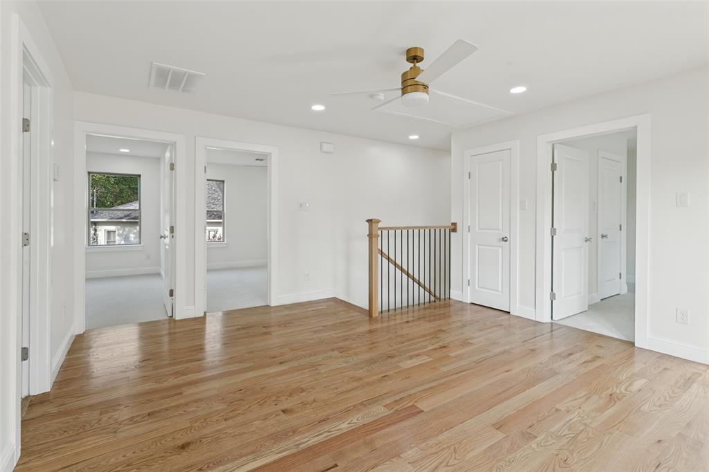 1821 Warner Road Fort Worth, TX 76110 - Photo 12 of 25 Gallery Image 12
