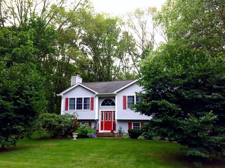 18 Esek Hopkins Road Scituate, RI 02857 - Photo 1 of 21