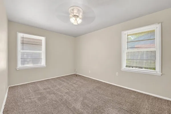 $1,800 | 2539 Hillsboro Avenue, Dallas, TX 75228