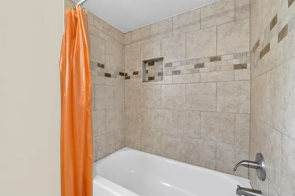 $1,800 | 2539 Hillsboro Avenue, Dallas, TX 75228