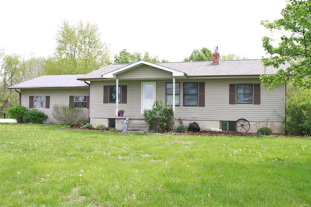 4422 Wilderness Road Highland, IL 62249 - Photo 2 of 96 Gallery Image 2
