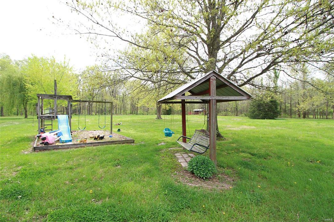 4422 Wilderness Road Highland, IL 62249 - Photo 13 of 96 Gallery Image 13