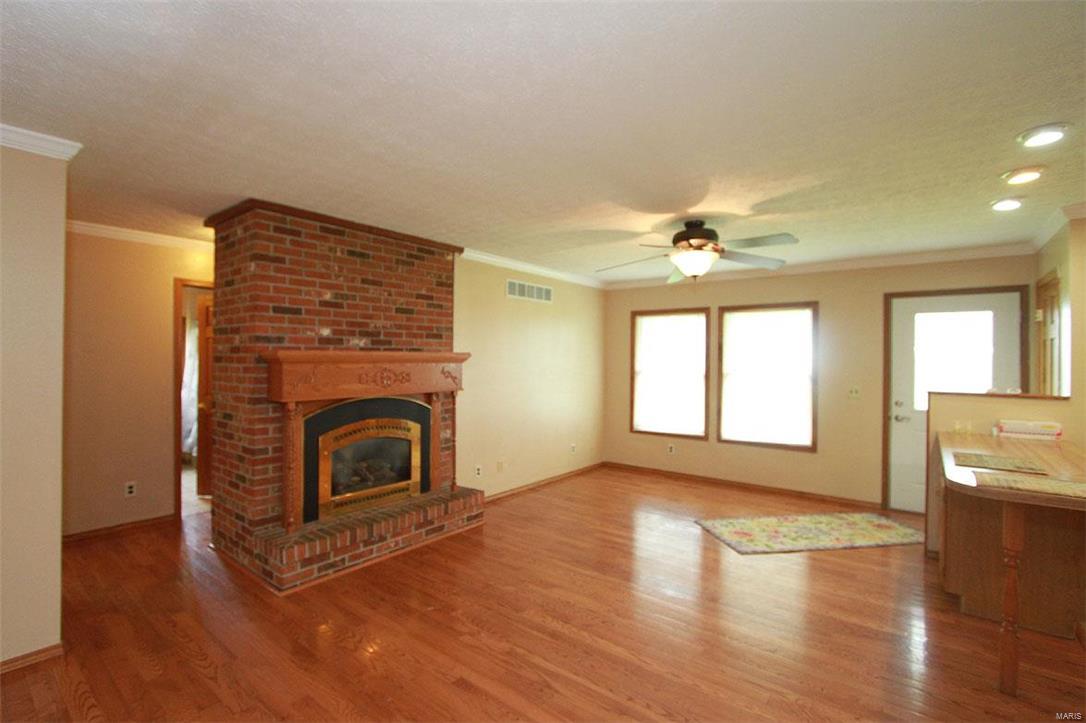4422 Wilderness Road Highland, IL 62249 - Photo 16 of 96 Gallery Image 16