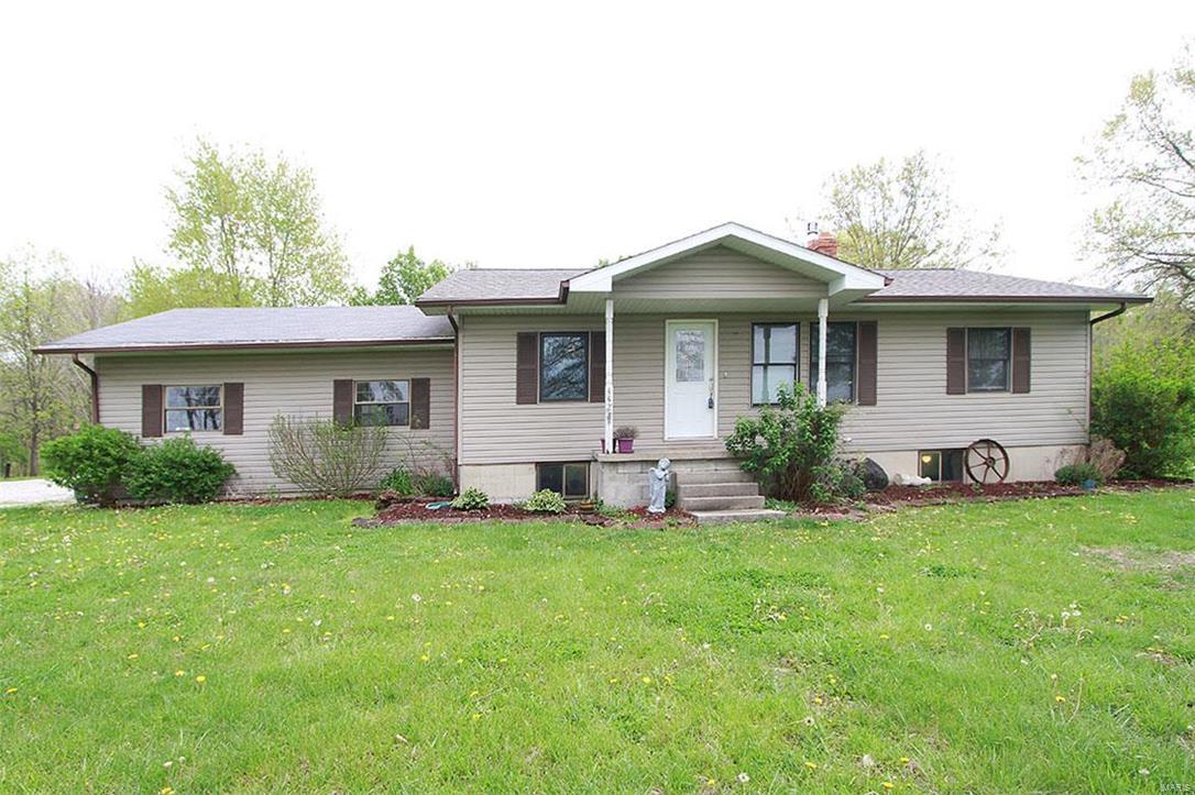 4422 Wilderness Road Highland, IL 62249 - Photo 3 of 96 Gallery Image 3