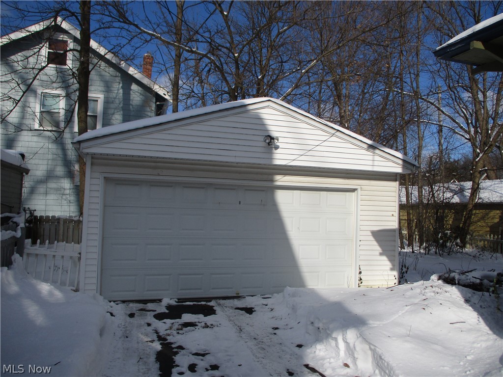 1718 Wood Road Cleveland Heights, OH 44121 - Photo 2 of 5 Gallery Image 2