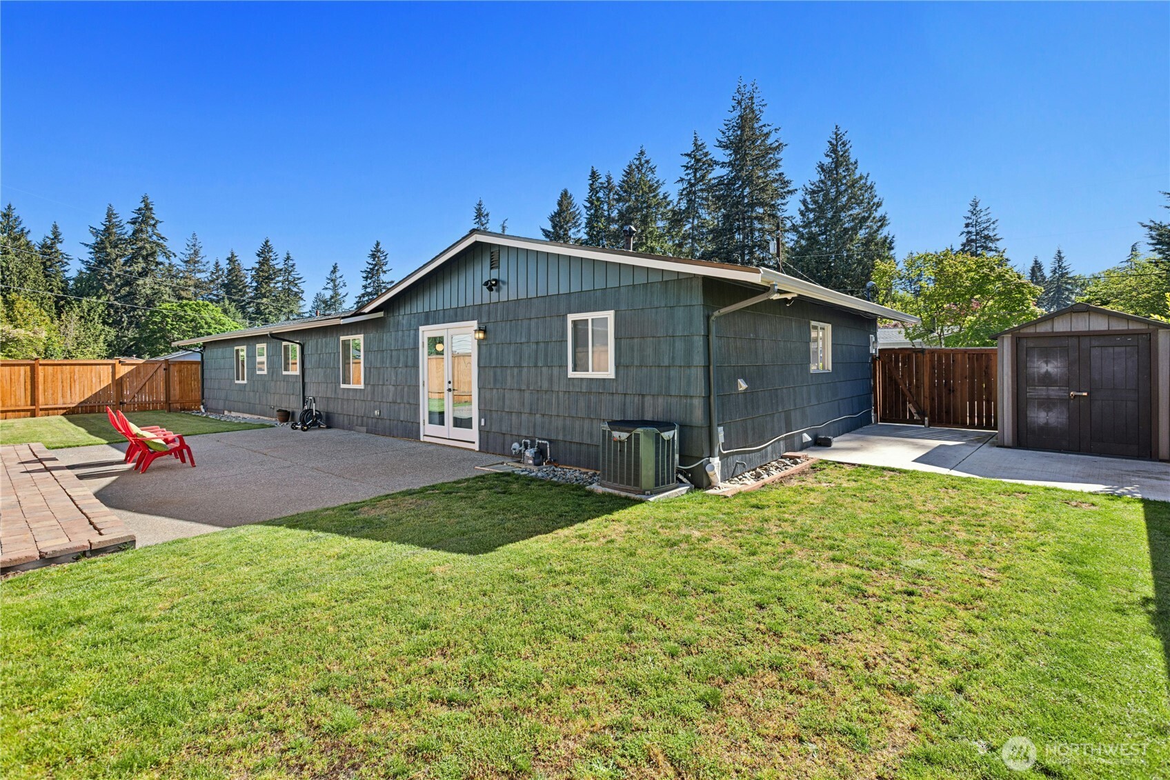 2011 145th Avenue Southeast Bellevue, WA 98007 - Photo 31 of 38