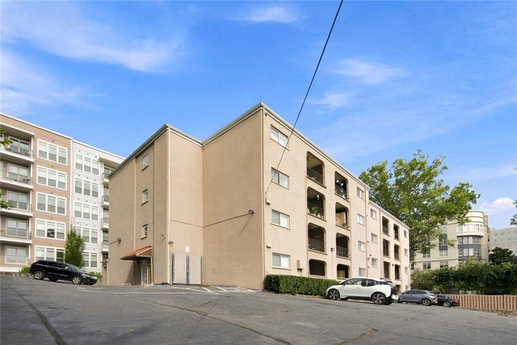395 Pharr Road Northeast, Unit 208 Atlanta, GA 30305 - Photo 25 of 32 Gallery Image 25