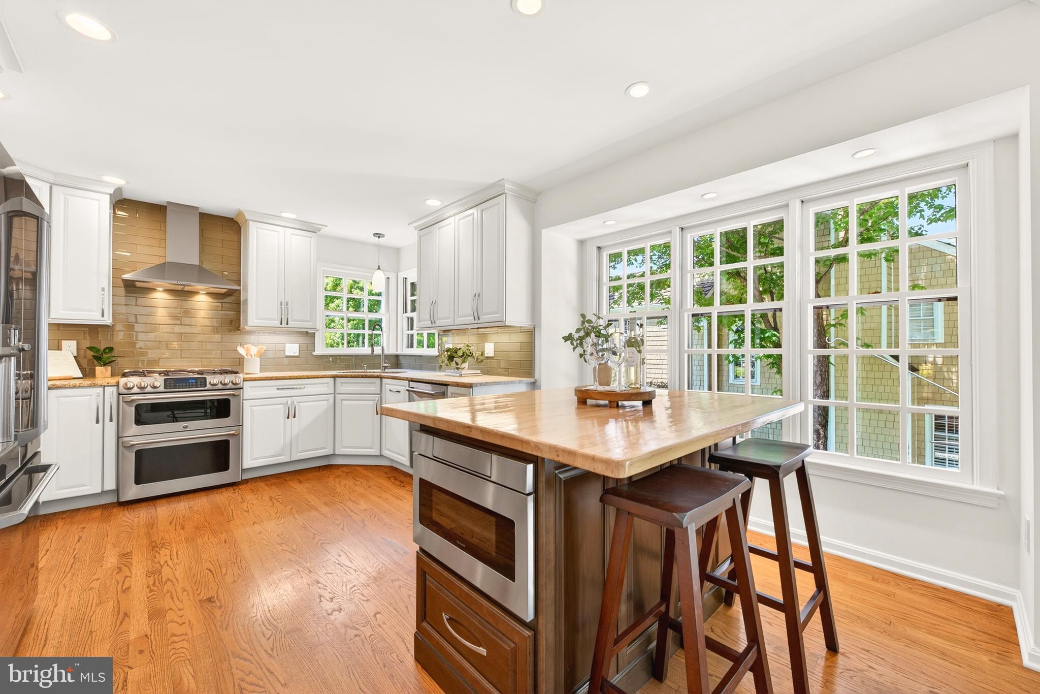 1273 Lamplighter Way Reston, VA 20194 - Photo 15 of 42