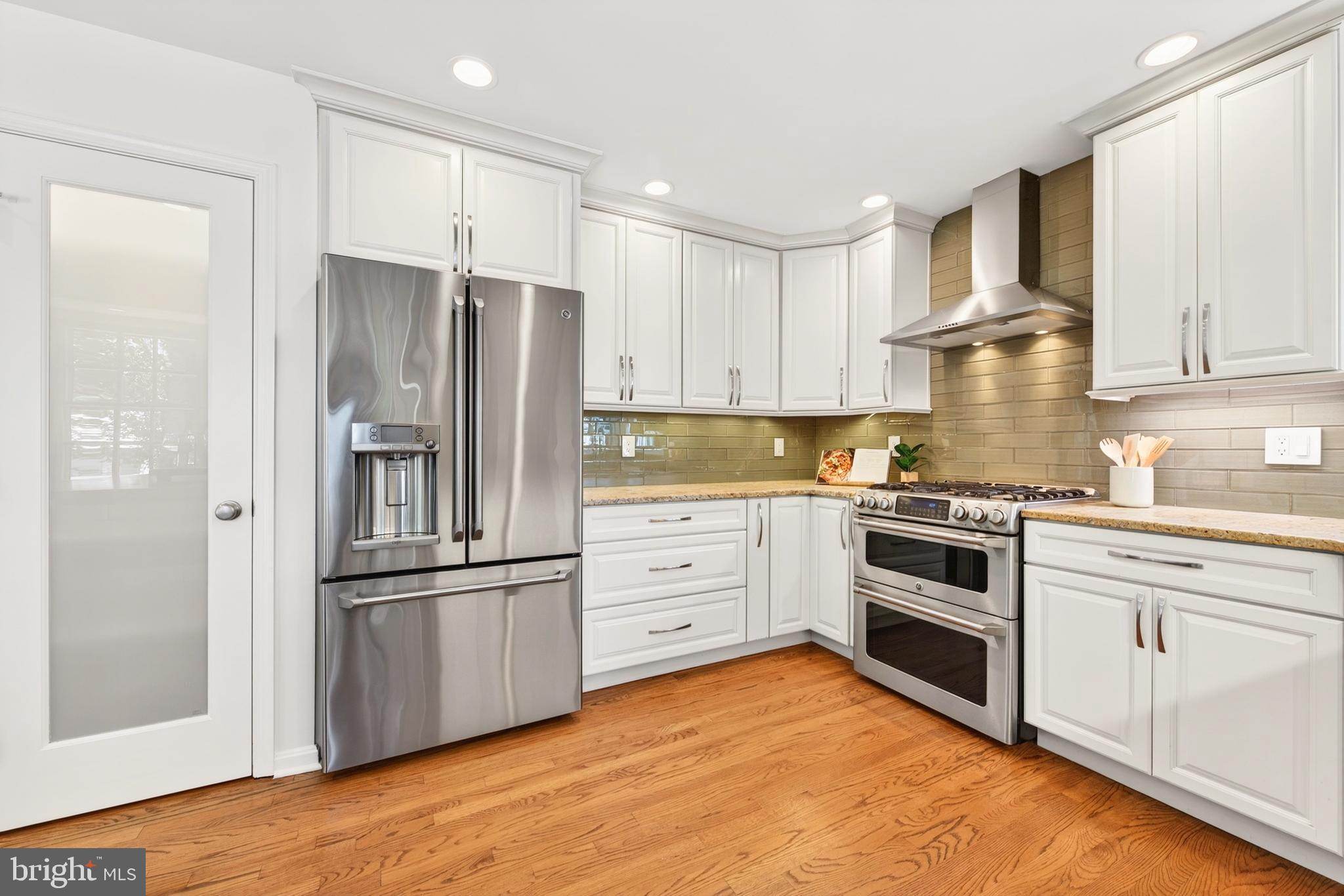 1273 Lamplighter Way Reston, VA 20194 - Photo 17 of 42