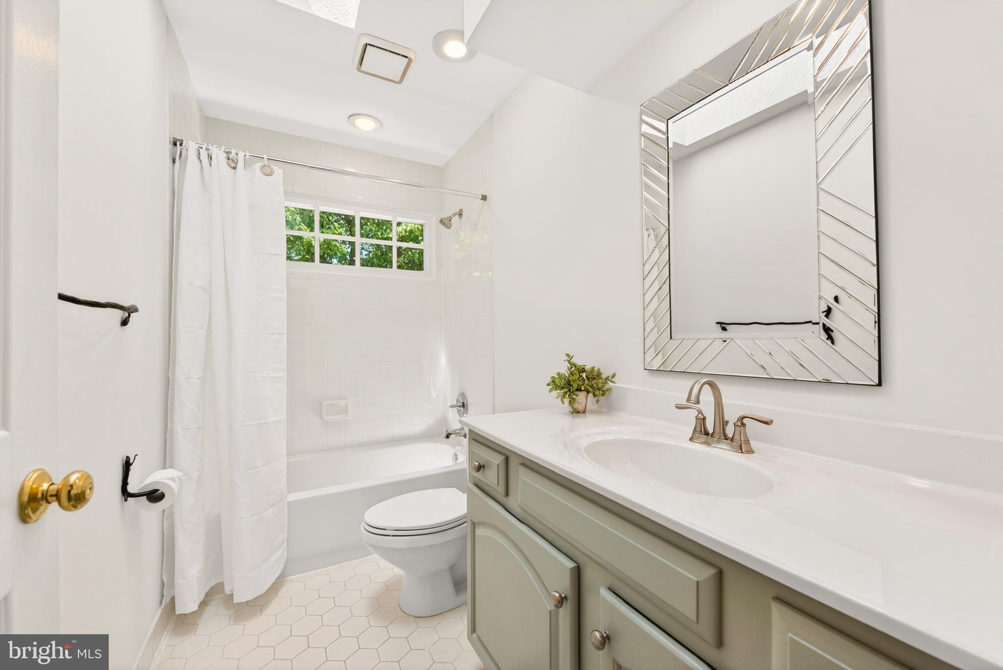 1273 Lamplighter Way Reston, VA 20194 - Photo 30 of 42