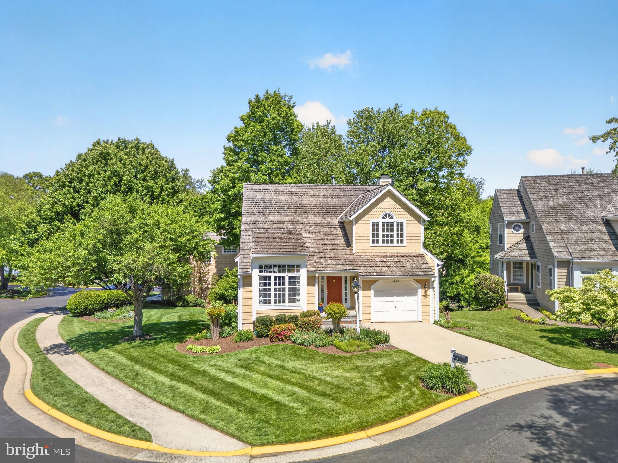 1273 Lamplighter Way Reston, VA 20194 - Photo 3 of 42
