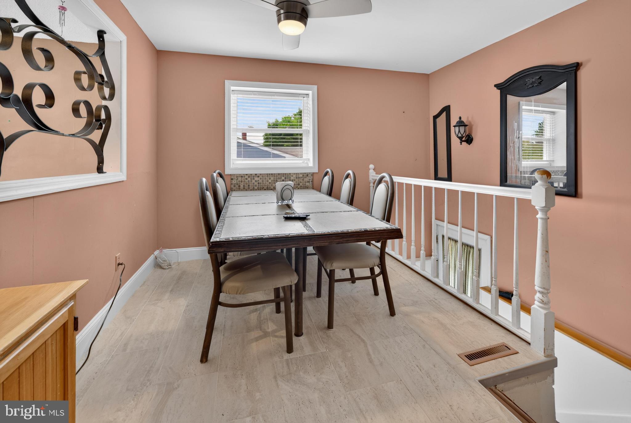 22 Woodbrook Road Turnersville, NJ 08012 - Photo 6 of 22 Dining Area