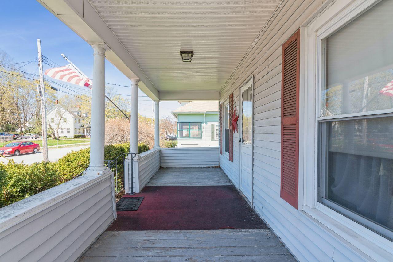 52 Cleveland Street Saco, ME 04072 - Photo 4 of 27 02_52ClevelandStreet_2002_HiRes
