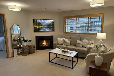 $824,900 | 5000 Oxford Avenue, Edina, MN 55436