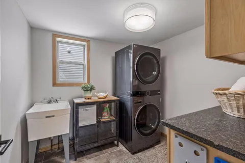 $824,900 | 5000 Oxford Avenue, Edina, MN 55436