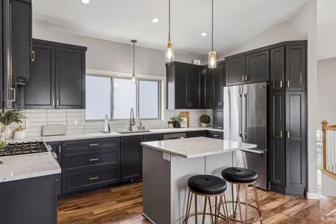 $824,900 | 5000 Oxford Avenue, Edina, MN 55436