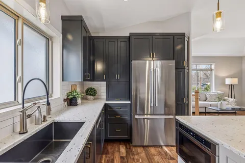 $824,900 | 5000 Oxford Avenue, Edina, MN 55436