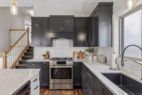 $824,900 | 5000 Oxford Avenue, Edina, MN 55436