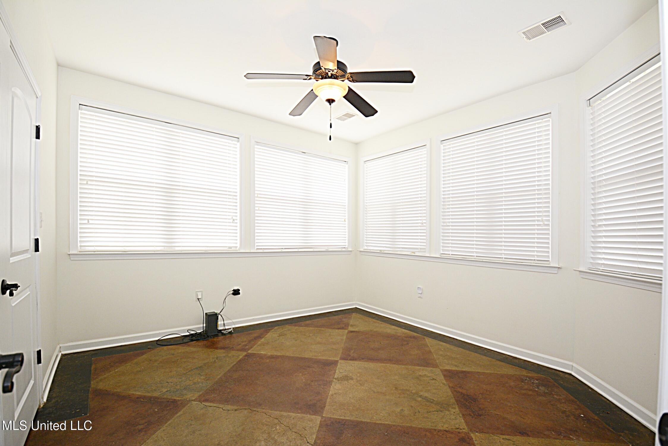 149 Strickland Road Byhalia, MS 38611 - Photo 16 of 37 Sunroom View from GR
