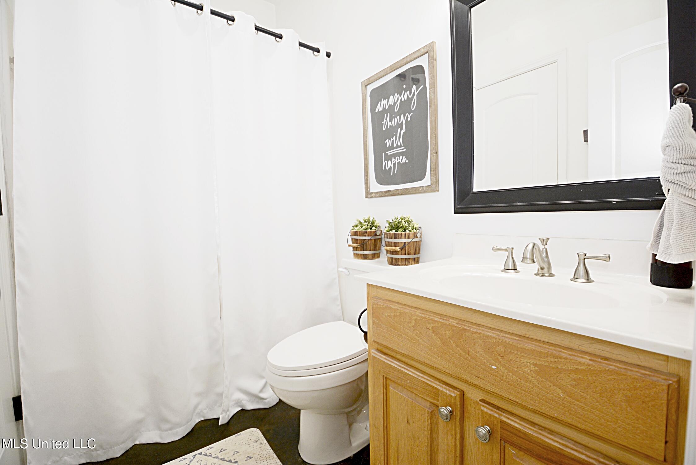 149 Strickland Road Byhalia, MS 38611 - Photo 23 of 37 Bathroom 2-Downstairs