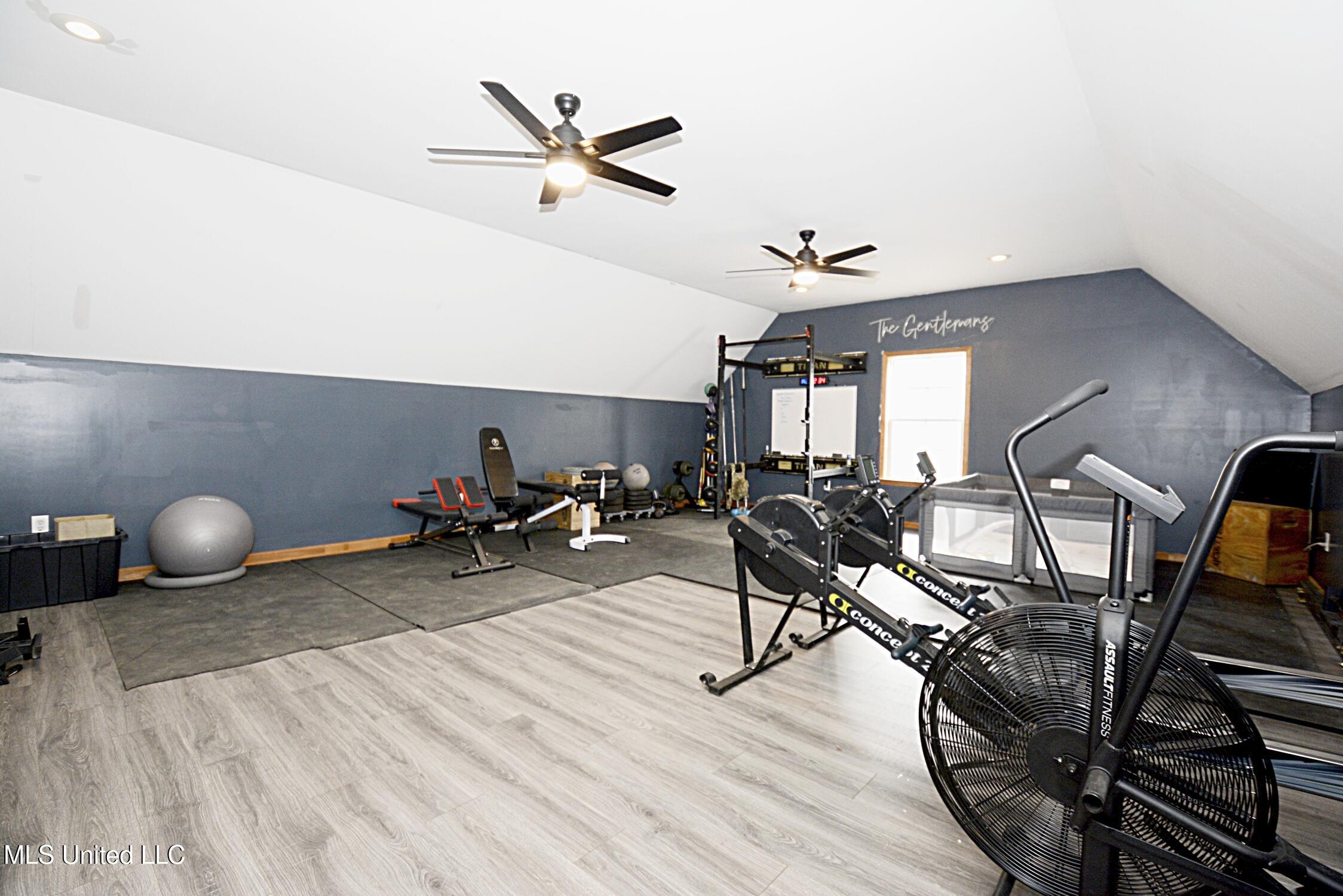 149 Strickland Road Byhalia, MS 38611 - Photo 31 of 37 Above Detached Garage