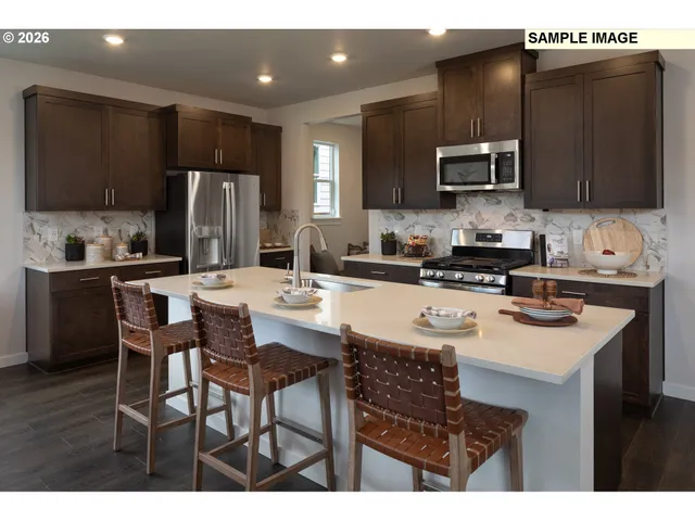 $599,999 | 3735 Southwest 38th Street, Gresham, OR 97080