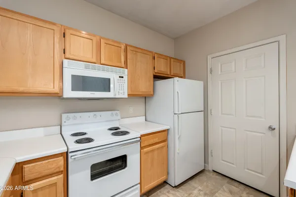 $285,000 | 5401 East Van Buren Street, Unit 3112, Phoenix, AZ 85008