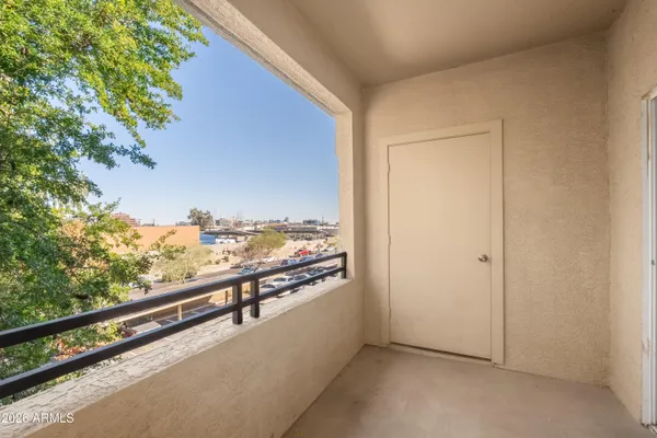 $285,000 | 5401 East Van Buren Street, Unit 3112, Phoenix, AZ 85008