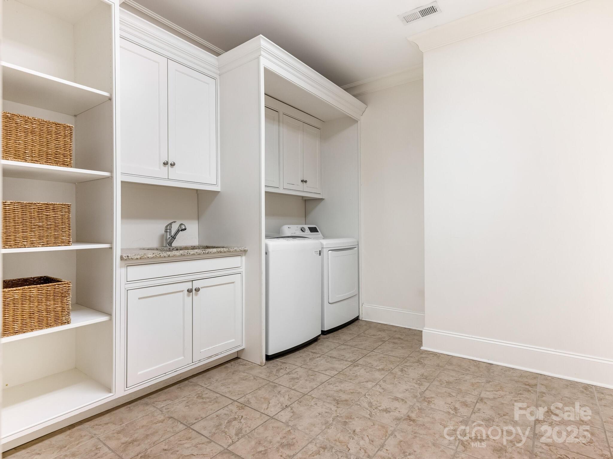 528 Meadowbrook Road Charlotte, NC 28211 - Photo 23 of 44