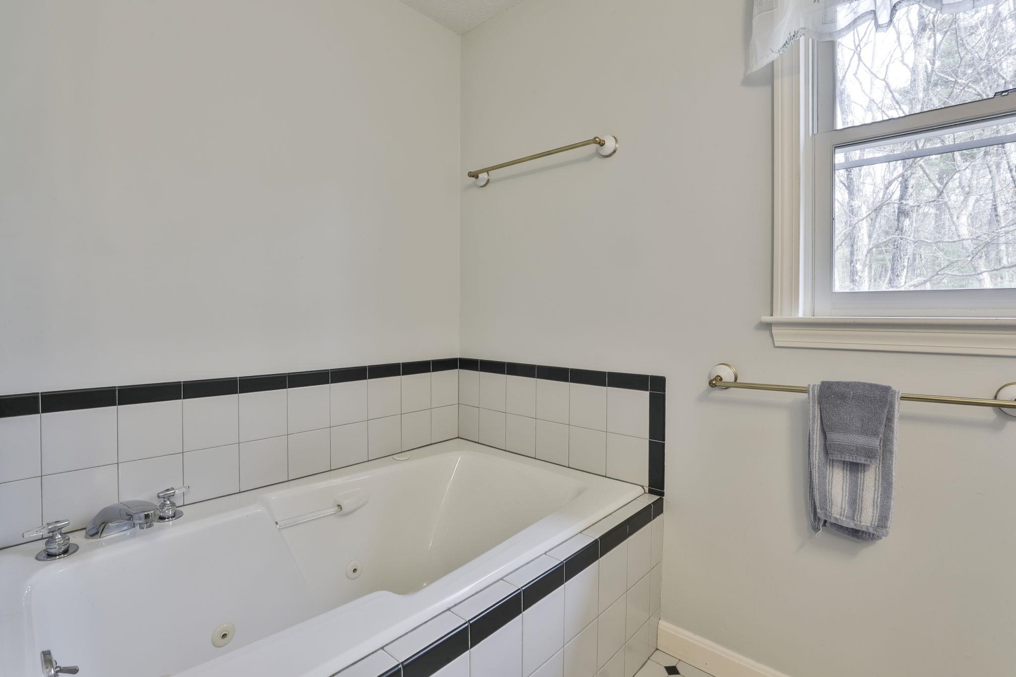 24 Captain Seaver Road Brookline, NH 03033 - Photo 33 of 44