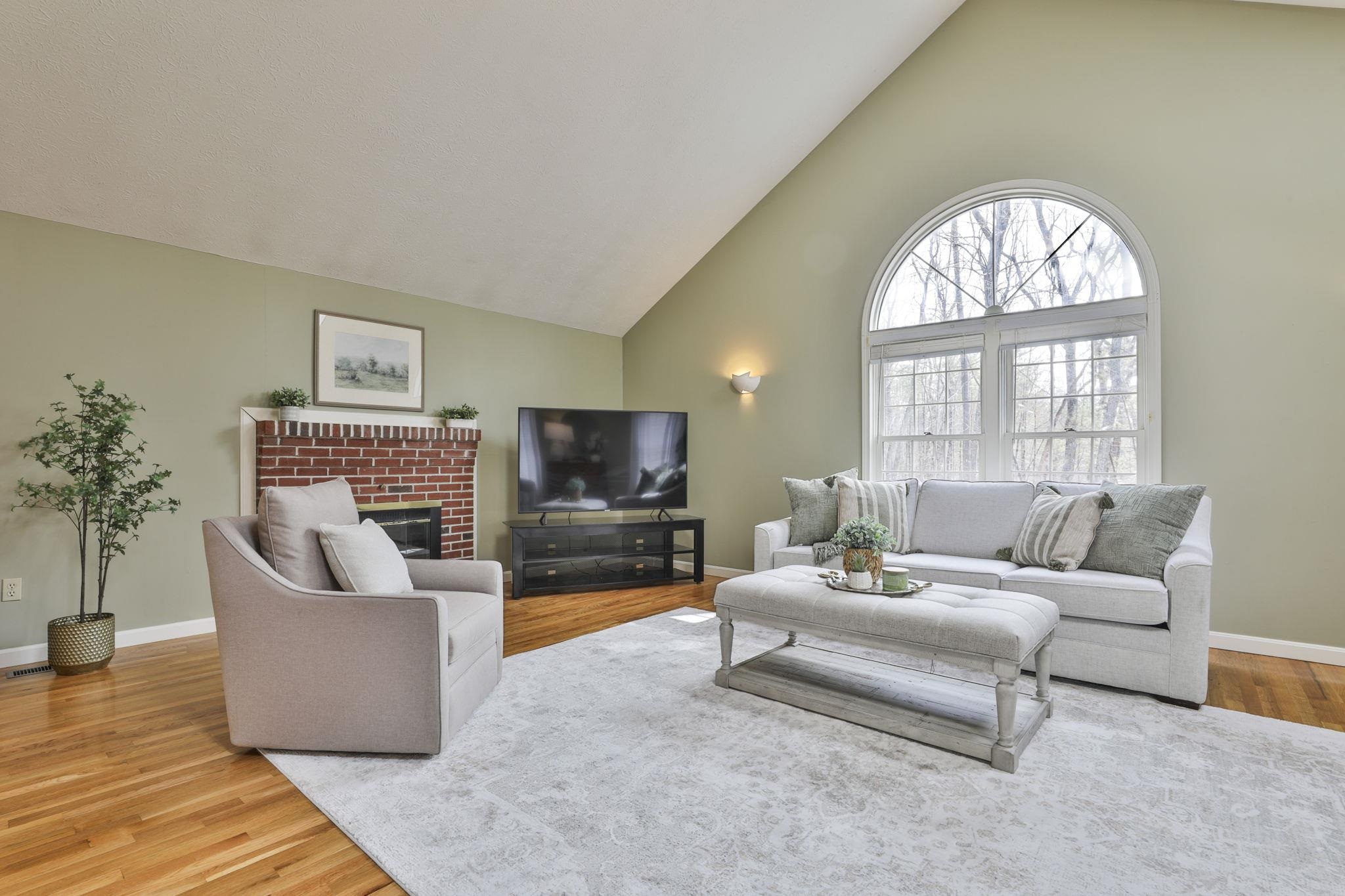 24 Captain Seaver Road Brookline, NH 03033 - Photo 6 of 44