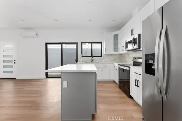 $2,650 | 19952 Archwood Street, Winnetka, CA 91306