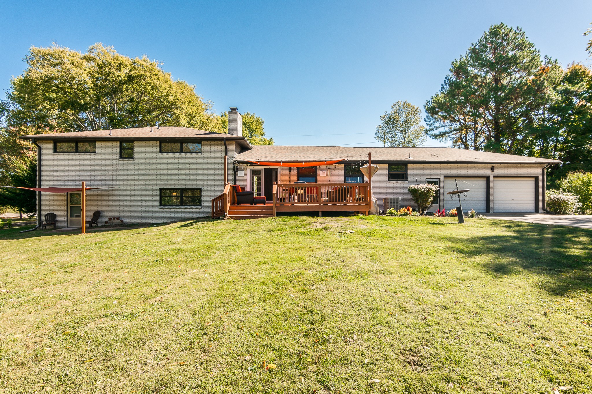 705 Ronnie Road Madison, TN 37115 - Photo 45 of 50 a front view of a house with a yard table and chairs