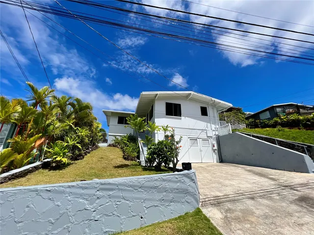 $3,700 | 44-123 Mikiola Drive, Kaneohe, HI 96744
